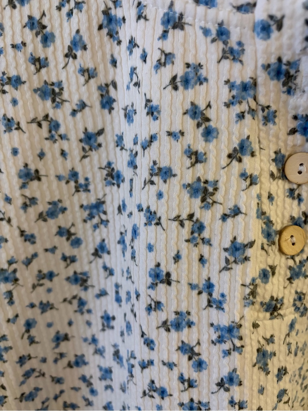 J.O.A. Women’s Ribbed White Two-Piece Lounge Set with Blue Floral Print - Picture 5 of 10